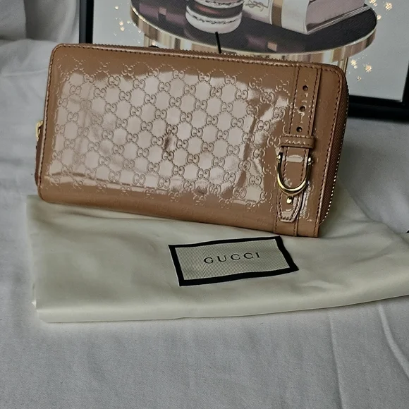 EUC Gucci Tan Wallet with Signature GG Microguccisima Monogram - Picture 1 of 14